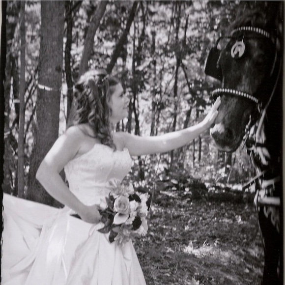 Meet your Posher, Trisha - Picture 2 of 15